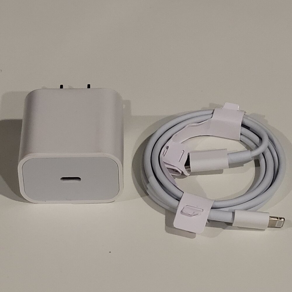 Fast 25W Phone Charger For iPhones